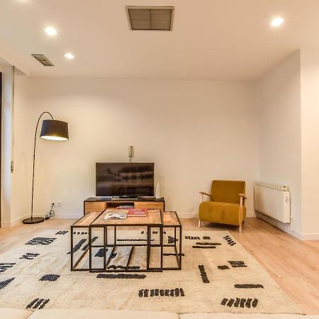 Apartament Apartamento En Plaza De Canalejas Madryt Zewnętrze zdjęcie