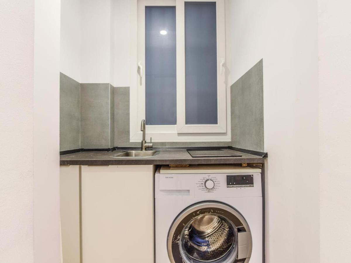 Apartament Apartamento En Plaza De Canalejas Madryt Zewnętrze zdjęcie