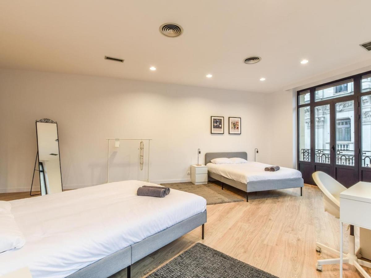 Apartament Apartamento En Plaza De Canalejas Madryt Zewnętrze zdjęcie