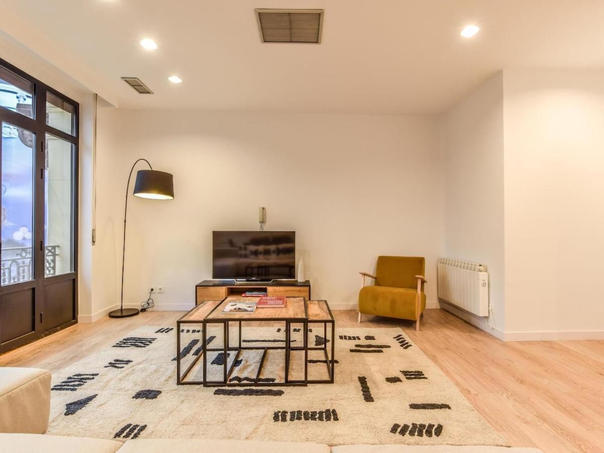 Apartament Apartamento En Plaza De Canalejas Madryt Zewnętrze zdjęcie