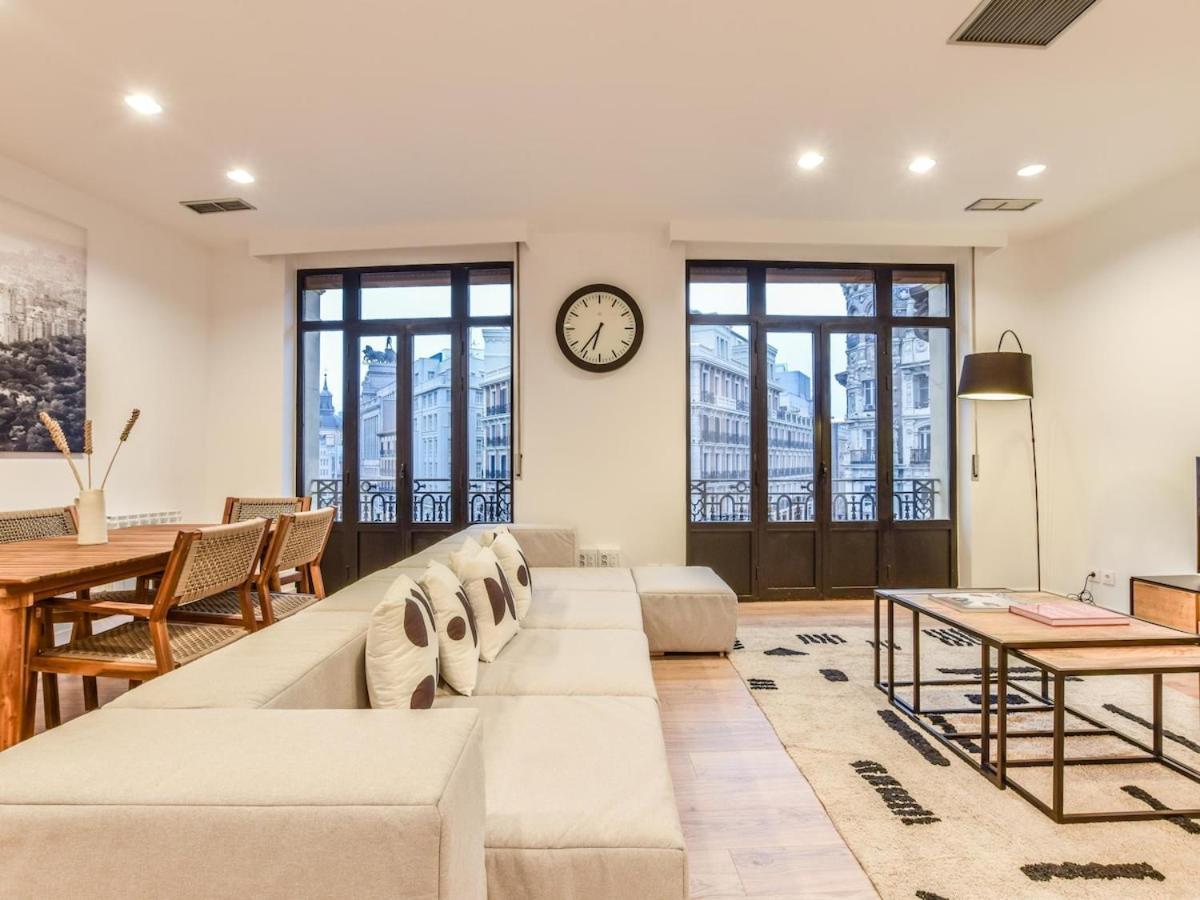 Apartament Apartamento En Plaza De Canalejas Madryt Zewnętrze zdjęcie